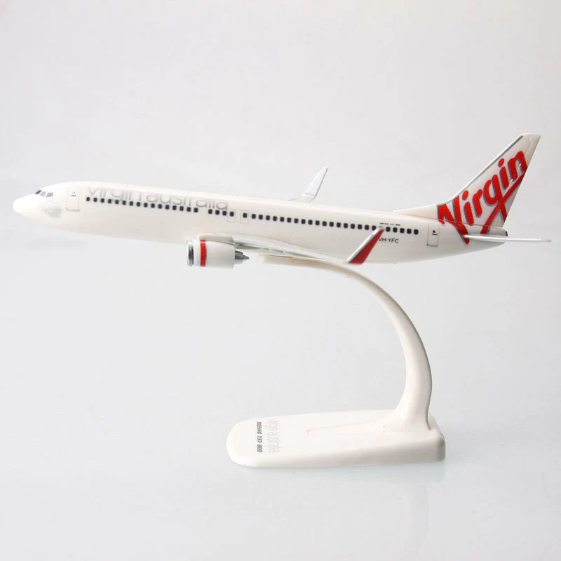 PPC 016 1/200 B737-800 Virgin Australia - Image 3