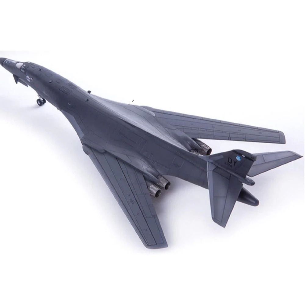 Academy 12620 1/144 Rockwell USAF B-1B Lancer Thunderbirds - Image 3