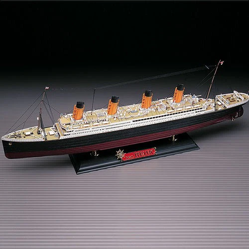 Academy 14215 1/400 RMS Titanic White Star Line - Image 2