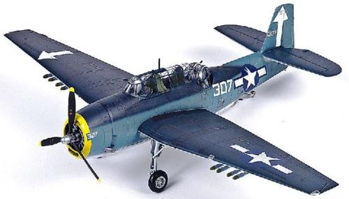 Academy 12285 1/48 TBM-3 "USS Bunker Hill" Avenger - Image 14