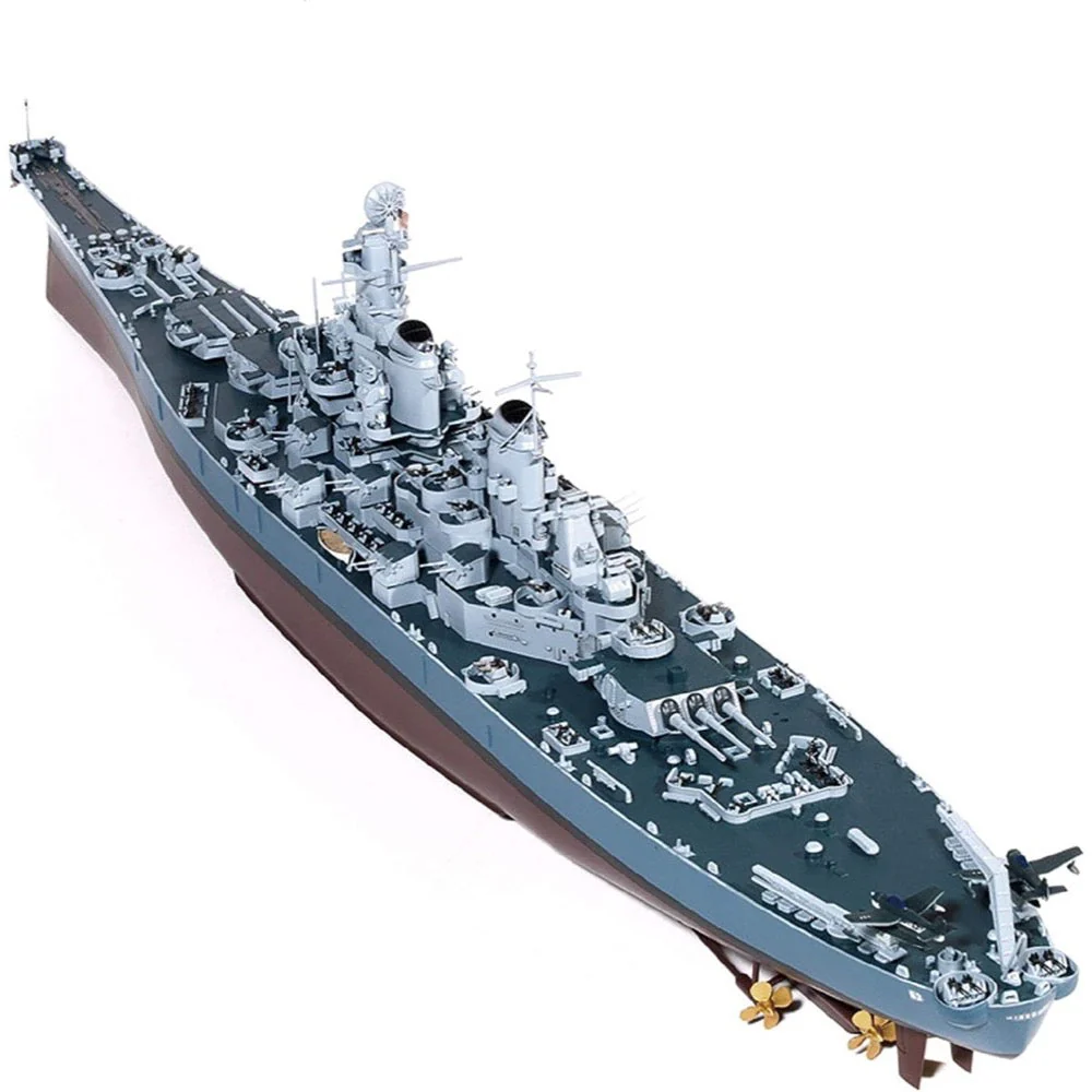 Academy 14223 1/700 USS Missouri BB-63 Modeler's Edition - Image 3