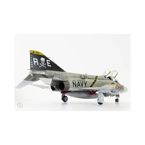 Academy 12529 1/72 USN F-4J "VF-84 Jolly Rogers" Phantom II - Image 4