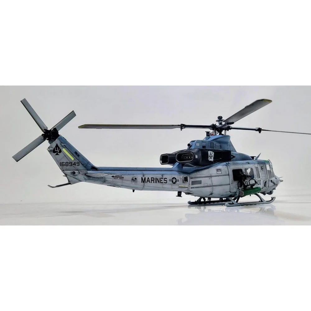 Academy 12138 1/35 USMC UH-1Y Venom - Image 5