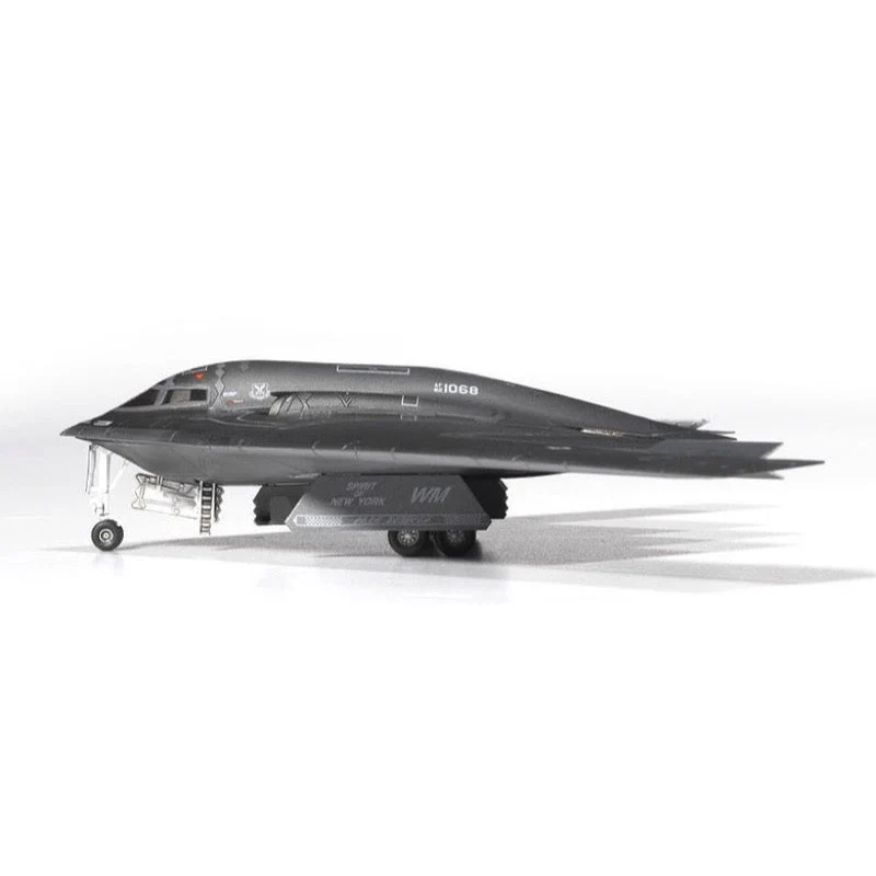 Academy 12645 1/144 USAF B-2A Stealth Bomber - Image 10