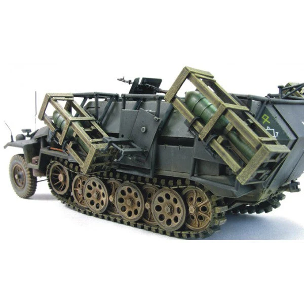 AFV 35091 1/35 SDKFZ 251/1 Ausf C. Stuka - Image 2