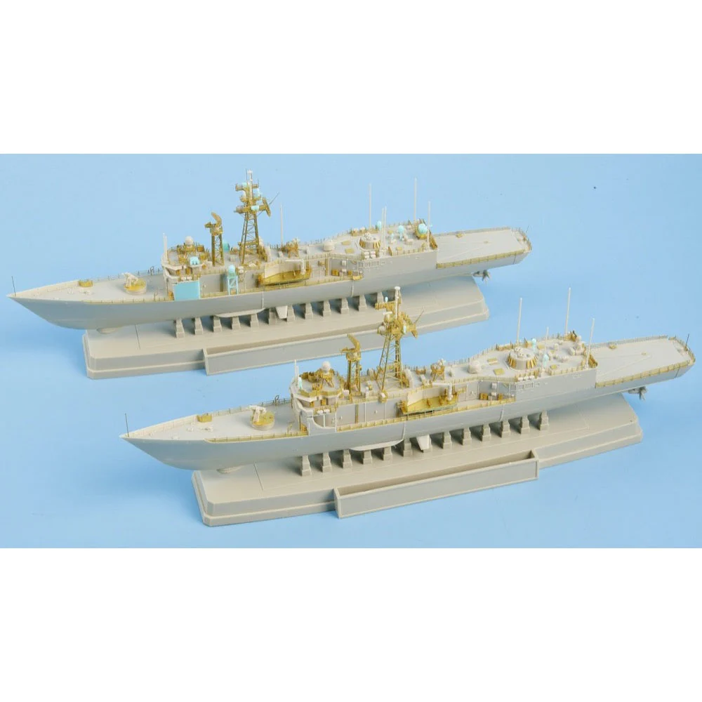 AFV AG35068 1/700 Santa Maria Class Frigate Adelaide-Class Guided Missile Frigade photoetch - Image 2