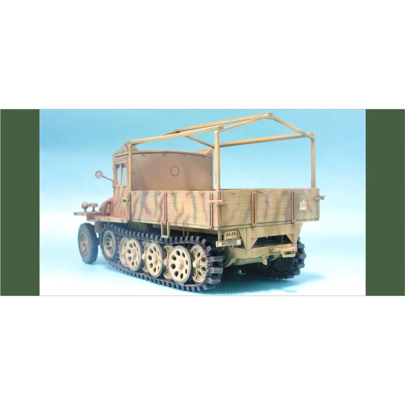 AFV 35047 1/35 SdKfz 251 Ausf D2 - Image 5