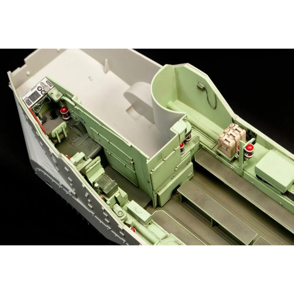 AFV 35S67 1/35 AAV-7A1 RAM/RS w/EAAK - Image 16