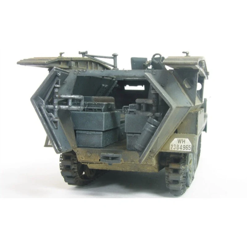 AFV 35077 1/35 German Sd.Kfz.25 Ausf.C Half-Track - Image 3