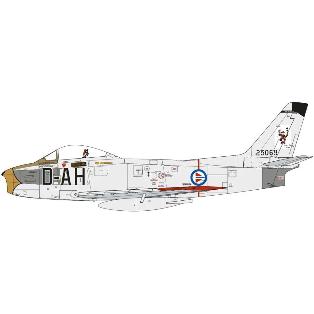 Airfix A08110 1/48 North American F-86F-40 Sabre - Image 13