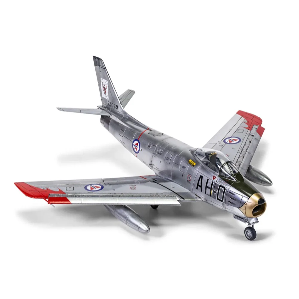 Airfix A08110 1/48 North American F-86F-40 Sabre - Image 2