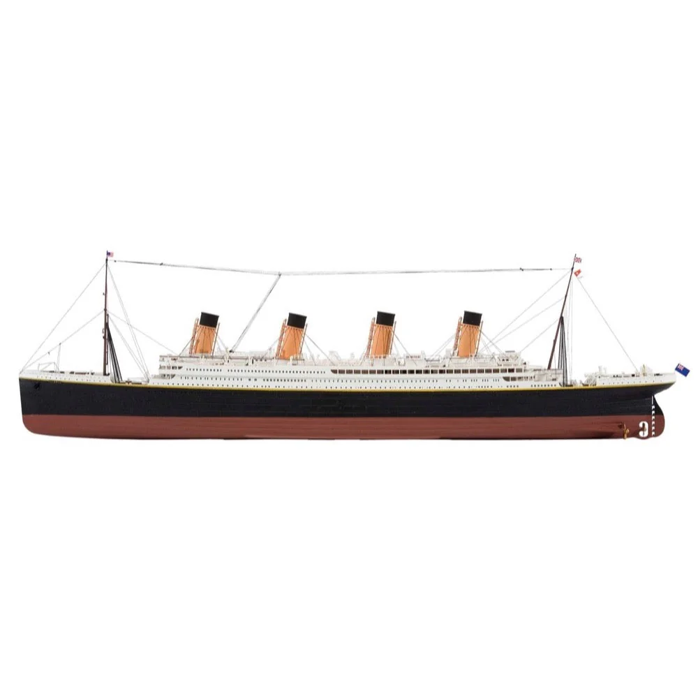 Airfix A50146A 1/400 RMS Titanic Gift Set - Image 3