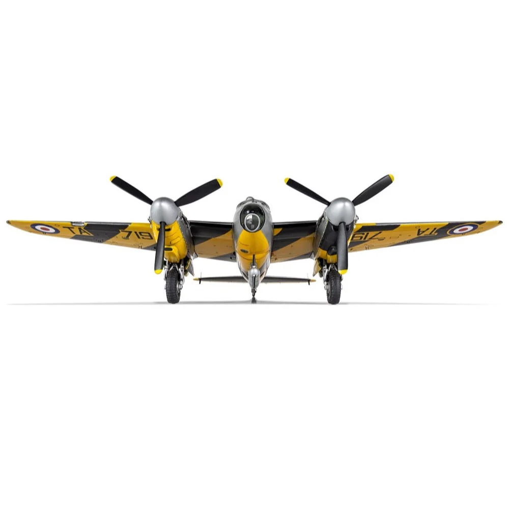 Airfix A04070 1/72 de Havilland Mosquito B.XVI/B.35/TT.35/ - Image 8