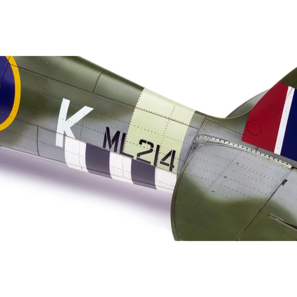 Airfix A17001 1/24 Supermarine Spitfire Mk.IXc - Image 8