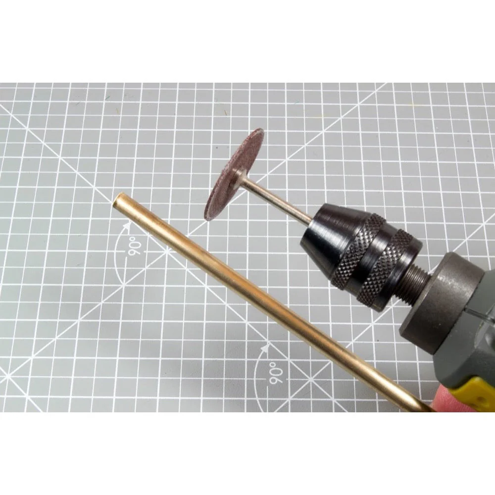 AK Interactive AK9115 Brass Pipes 1.6mm (5 Pack) - Image 3