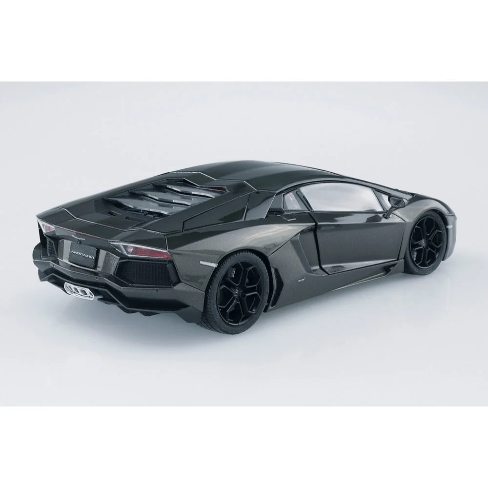 Aoshima A006202 1/24 2011 Lamborghini Aventador Gunmetallic Prepainted - Image 3