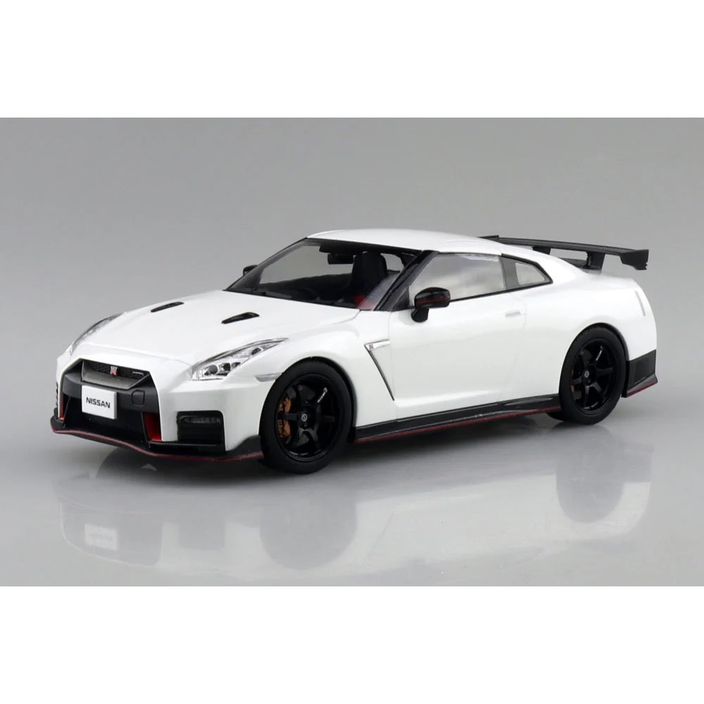 Aoshima 006786 1/24 Snap R35 Nissan Gt-R Nismo 2017 Brilliant White Pearl - Image 2