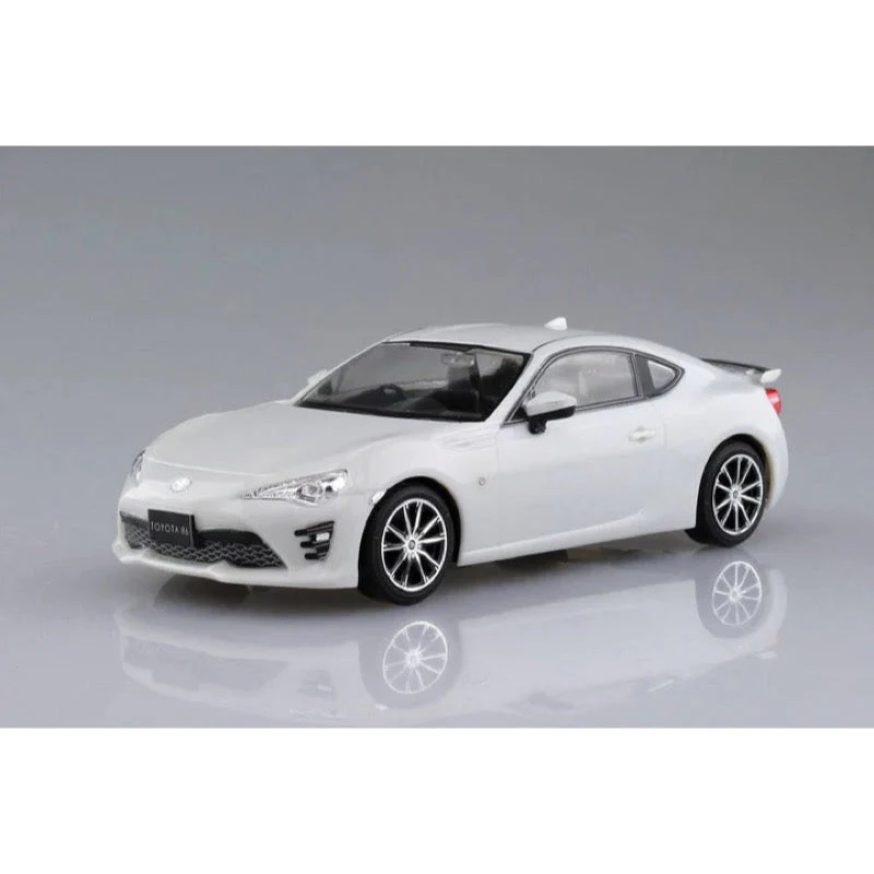 Aoshima A005418 1/32 Toyota 86 Crystal White Pearl Snap Kit - Image 6