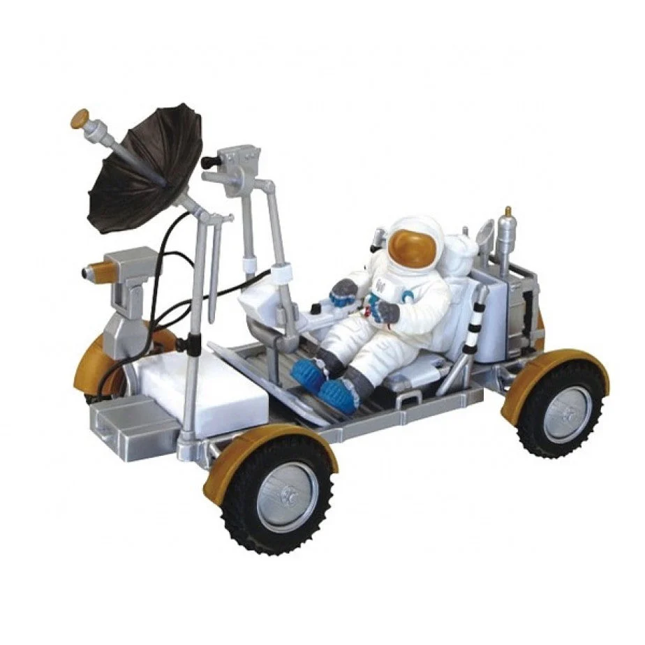 Aoshima A007136 1/35 Lunar Vehicle - Image 3