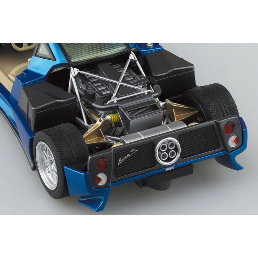 Aoshima A005602 1/24 Pagani Zonda C12S 2000 - Image 5