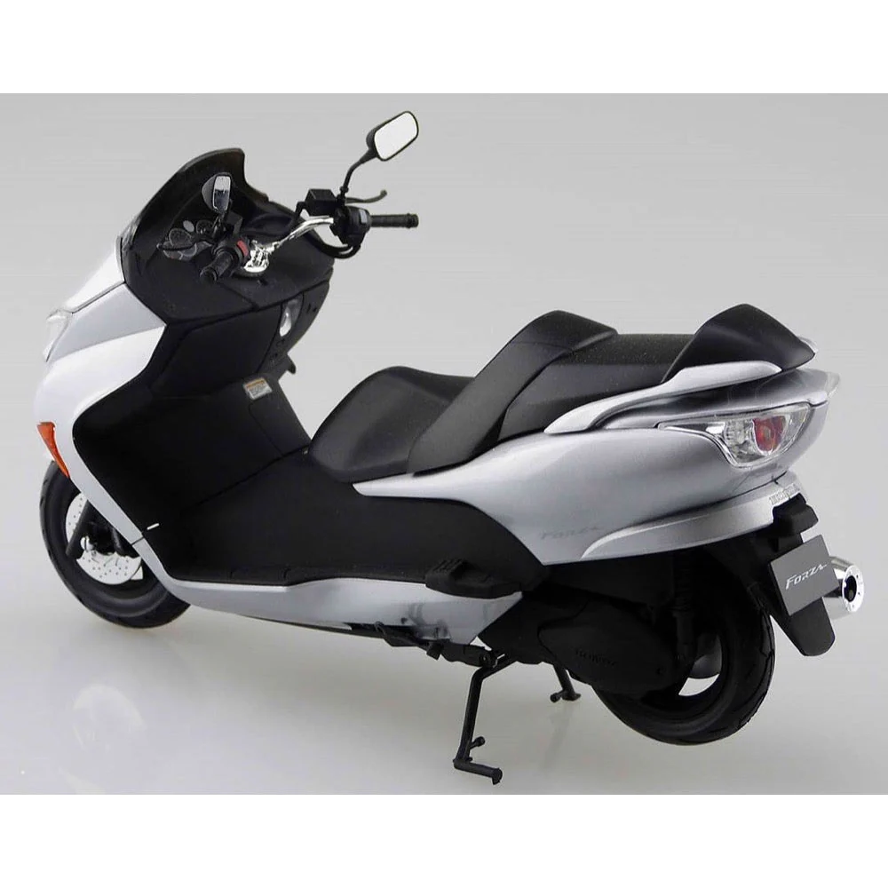 Aoshima A006324 1/12 Honda MF08 Forza 2006 - Image 4