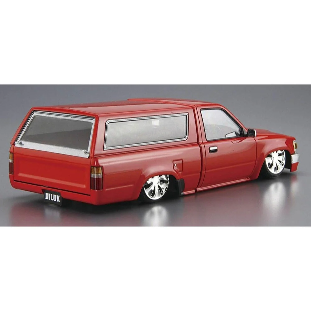 Aoshima A005700 1/24 Toyota YN86 Hilux New Old School 1995 - Image 3