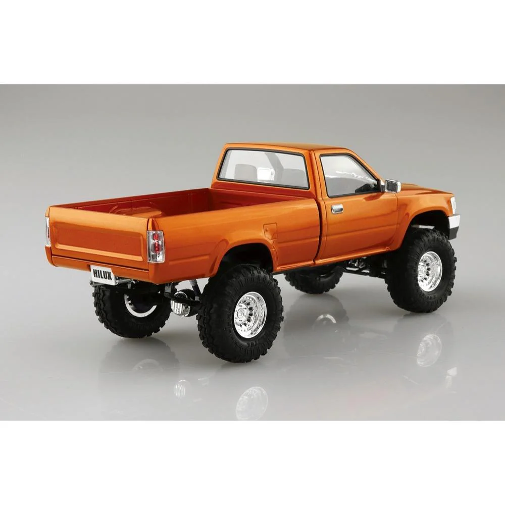 Aoshima A005802 1/24 Toyota RN80 Hilux Longbed Liftup 1995 - Image 3
