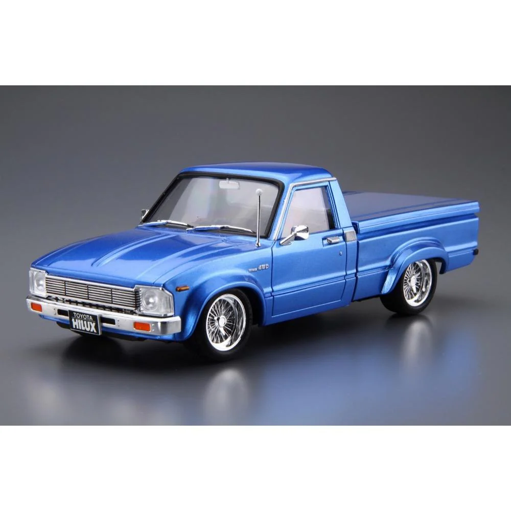 Aoshima A005862 1/24 Toyota RN30 Hilux Custom 1978 - Image 2