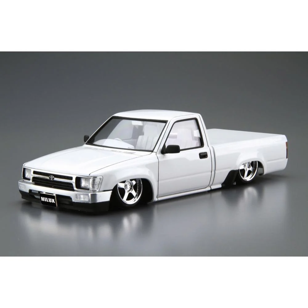 Aoshima A005949 1/24 RN80 Hilux Custom 1985 Toyota - Image 2