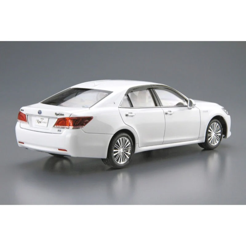Aoshima A005952 1/24 Toyota GRS210/AWS210 Crown Royal Saloon 2015 - Image 5