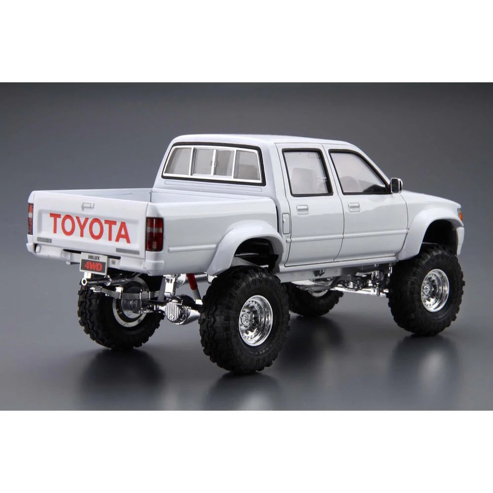 Aoshima A006131 1/24 Toyota LN107 Hilux Pickup Double Cab Lift Up 1994 - Image 3