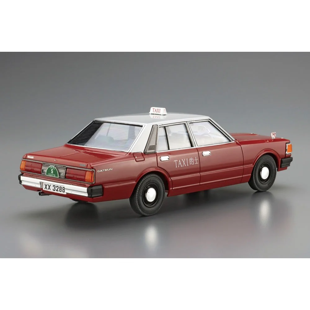 Aoshima A006224 1/24 Datsun 220C 1979 Hong Kong Taxi - Image 3