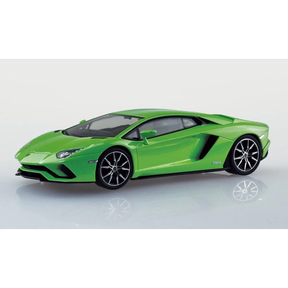 Aoshima A006348 1/32 Lamborghini Aventador S Pearl Green Snap Kit - Image 2