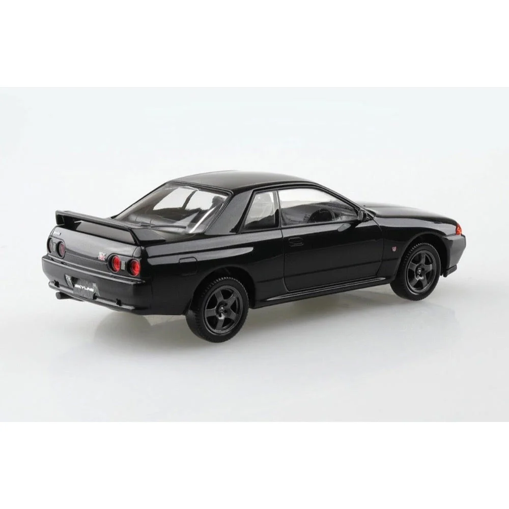 Aoshima A006355 1/32 Nissan R32 Skyline GT-R Black Pearl Metallic Snap Kit - Image 3