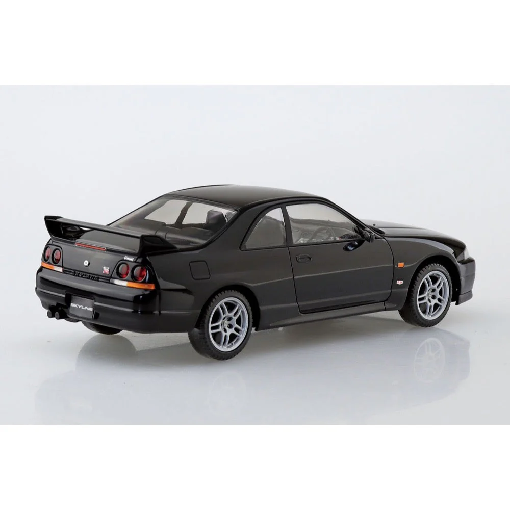 Aoshima A006455 1/32 Nissan R33 Skyline GTR Black Snap Kit - Image 3