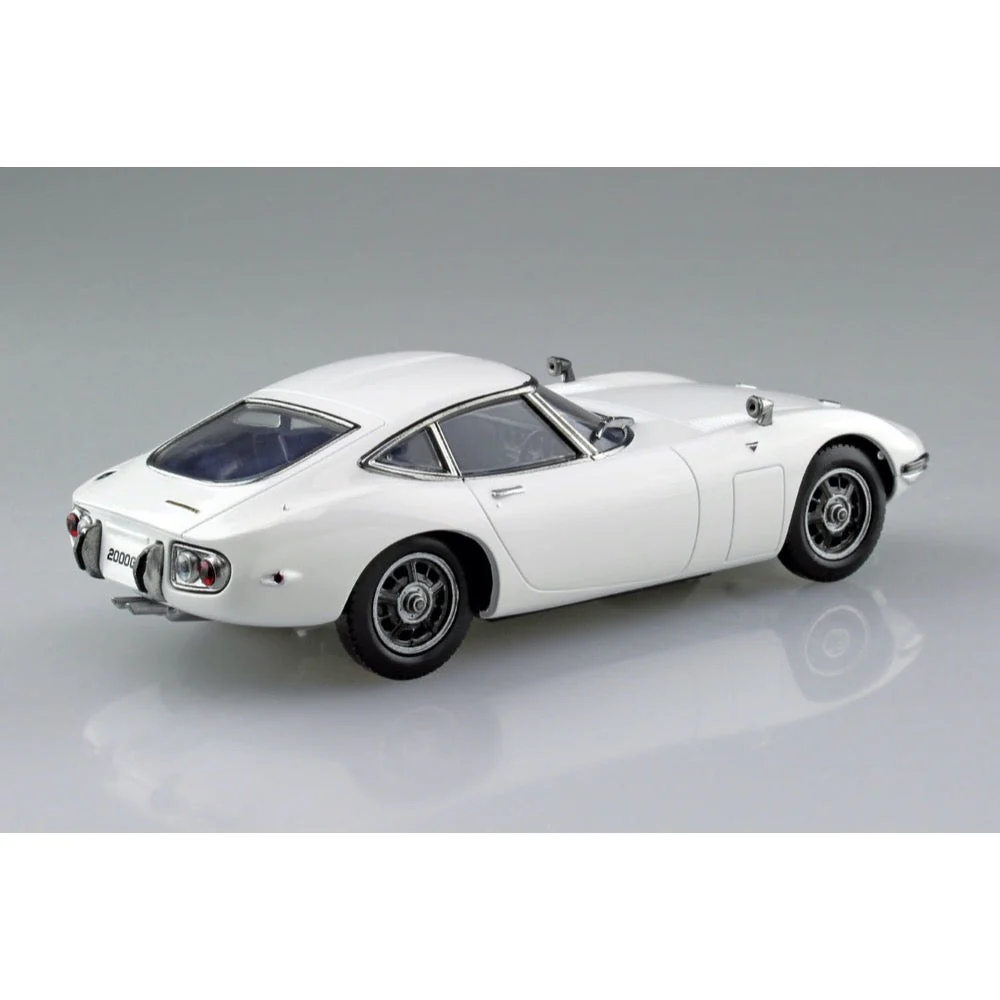 Aoshima A006811 1/32 Snap Toyota 2000GT (Pegasus White) - Image 3