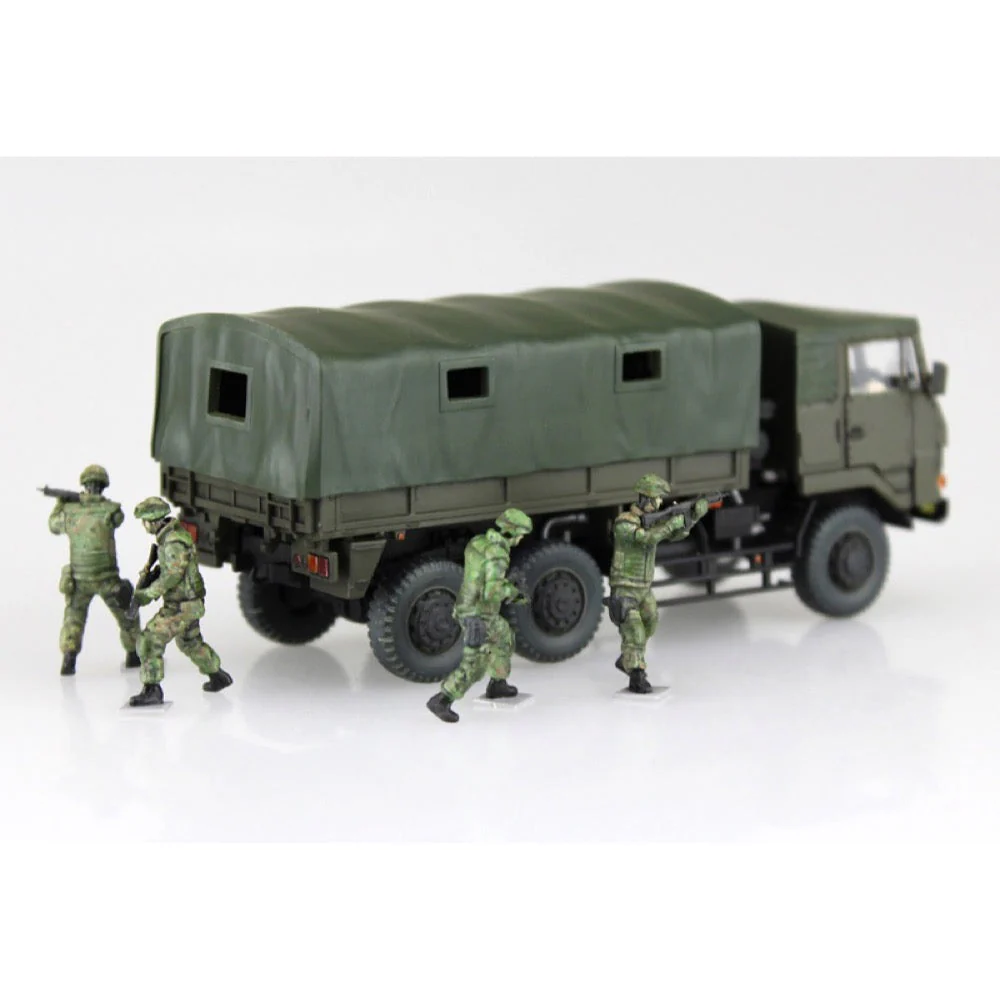 Aoshima A01208 1/72 JGSD 3 1/2T Truck With Additional Armor with 6 Figures - Image 5