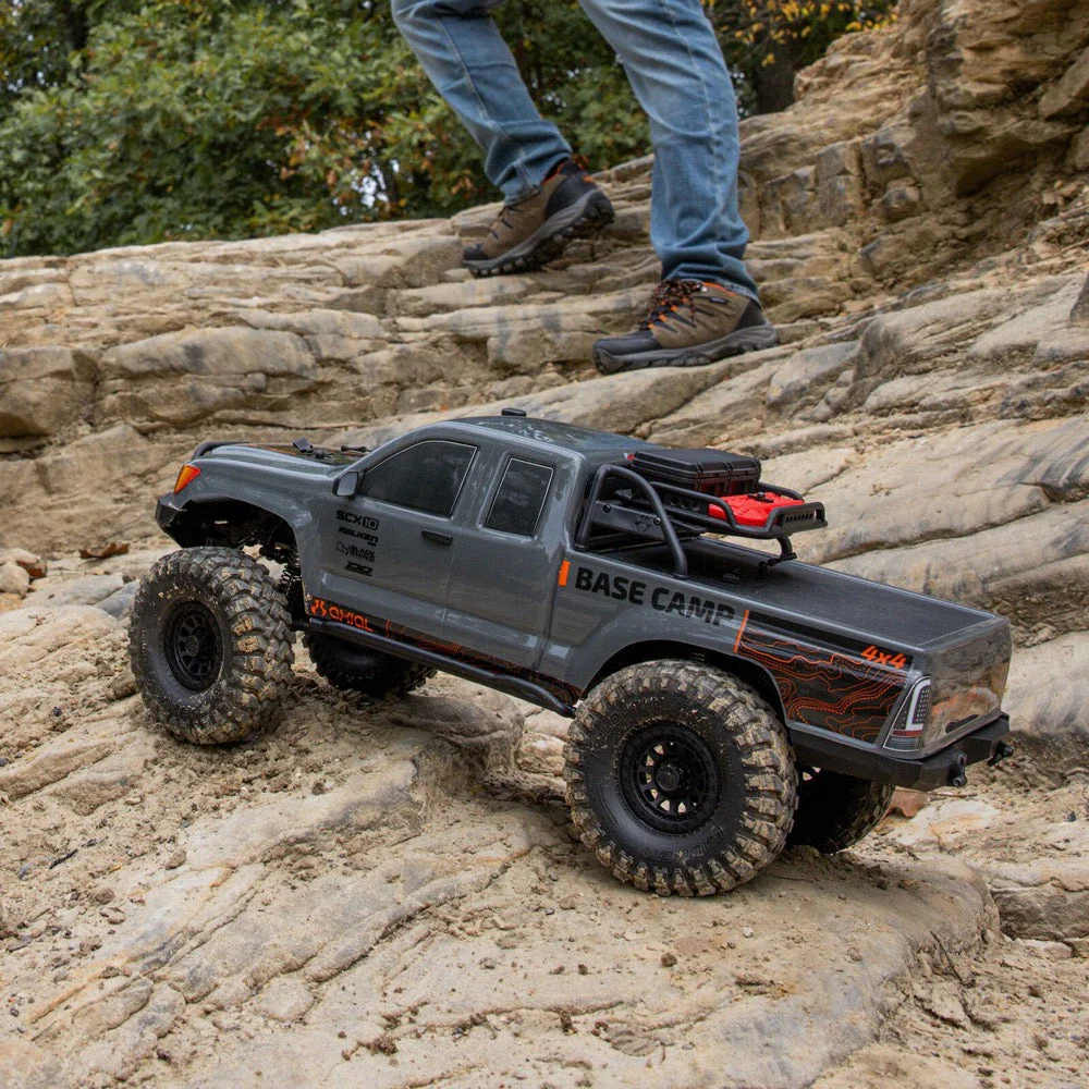 Axial 1/10 SCX10 III Base Camp V2 RC Rock Crawler (Grey) AXI-1375T2 - Image 14