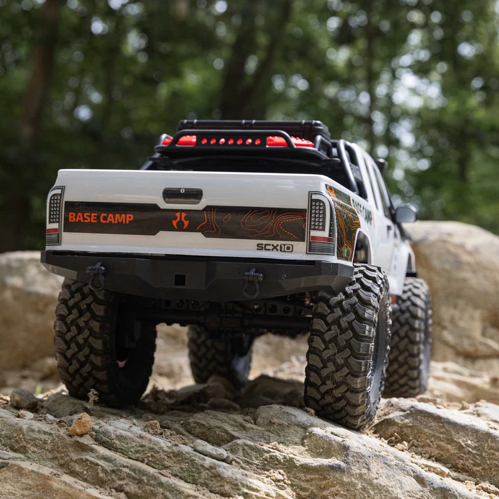 Axial 1/10 SCX10 III Base Camp V2 RC Rock Crawler (White) AXI-1375T1 - Image 18