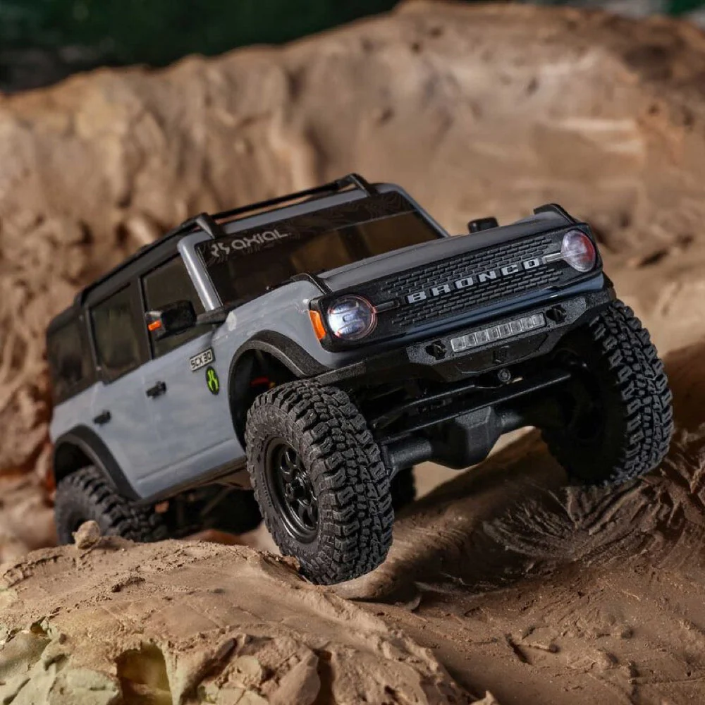 Axial 1/30 SCX30 Ford Bronco RC Rock Crawler (Grey) AXI-2048T2 - Image 13