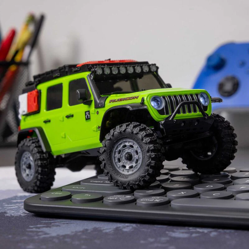 Axial 1/30 SCX30 Jeep Wrangler JLU Brushed RC Rock Crawler (Green) AXI-2261T1 - Image 16