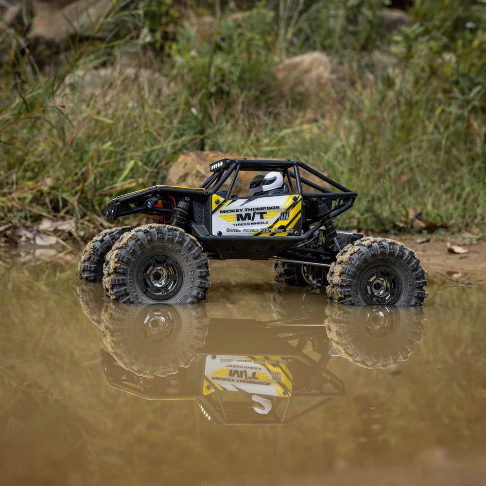 Axial AXI-1750T2 UTB18 Capra 1/18 4WS Rock Crawler RTR Yellow - Image 18
