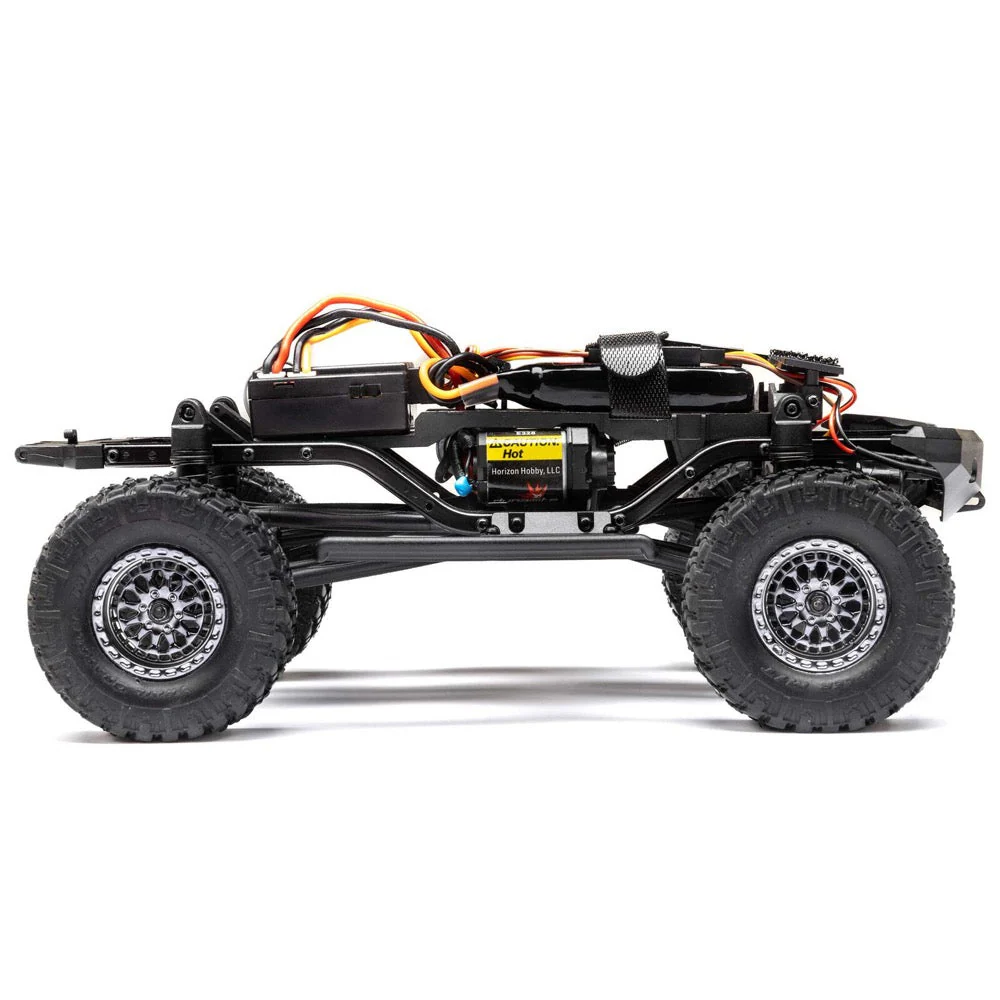 Axial Lexus GX470 SCX24 4WD RC Crawler (Silver) 1532T2 - Image 13