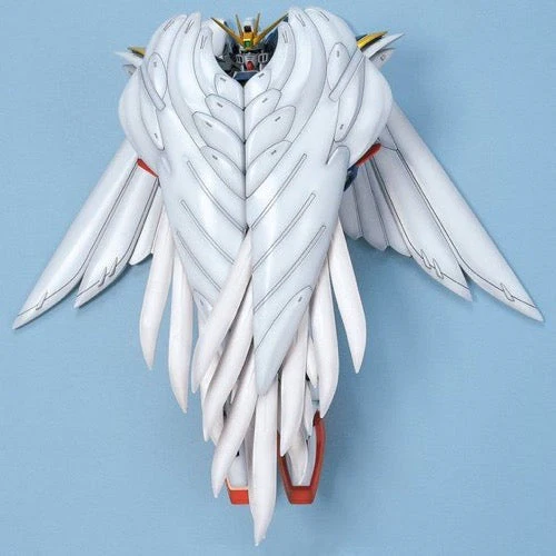 Bandai 5063825 PG 1/60 Wing Gundam Zero Custom - Image 3
