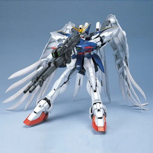 Bandai 5063825 PG 1/60 Wing Gundam Zero Custom - Image 4