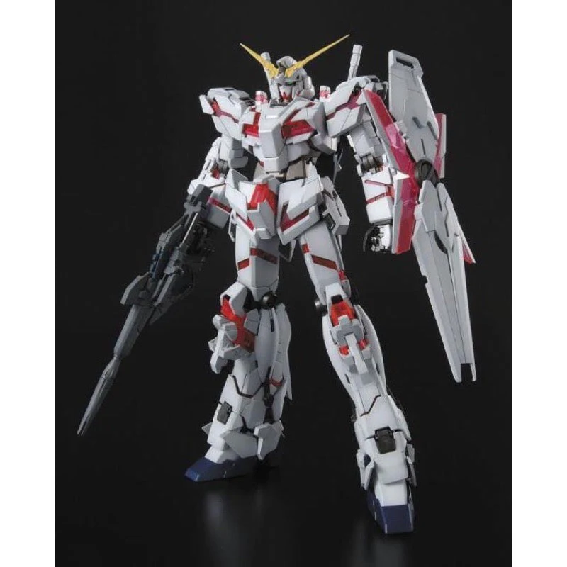 Bandai 5061608 MG 1/100 Unicorn Gundam - Image 3