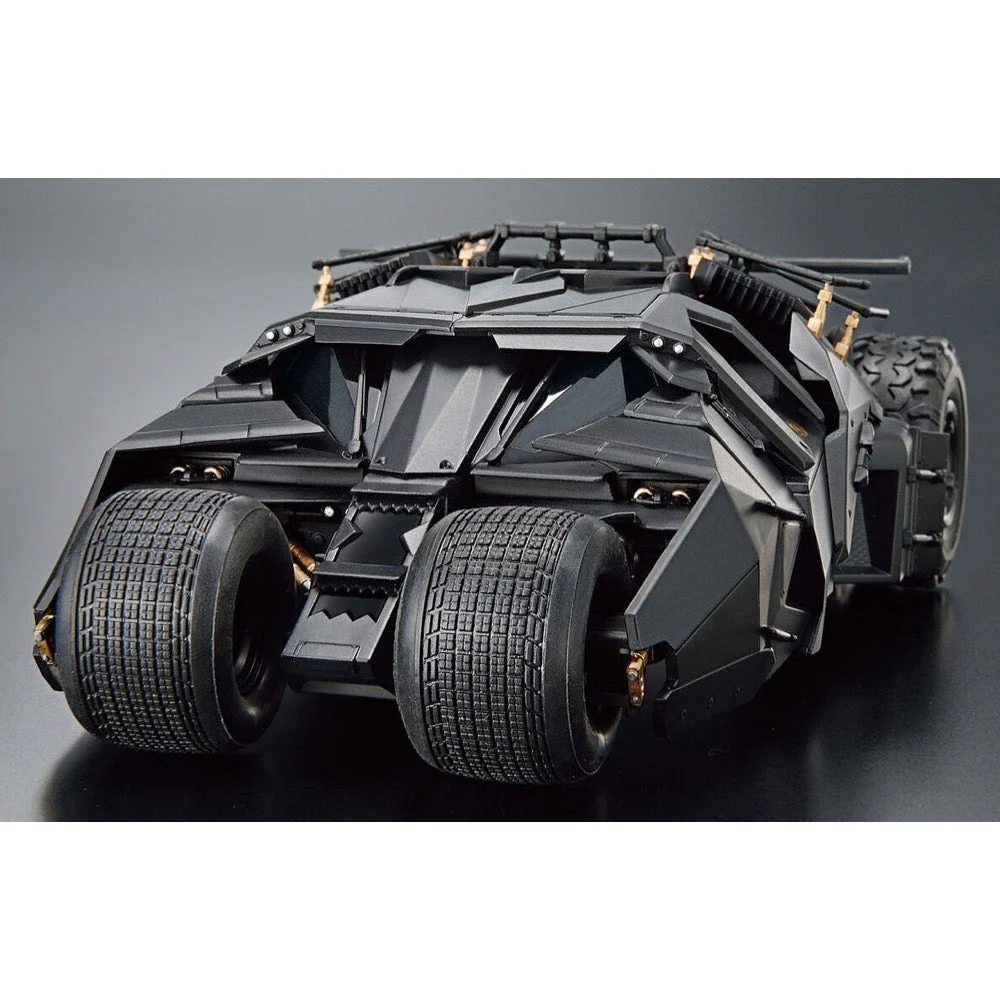 Bandai 5062184 1/35 Scale Model Kit Batmobile Batman Begins Version - Image 4