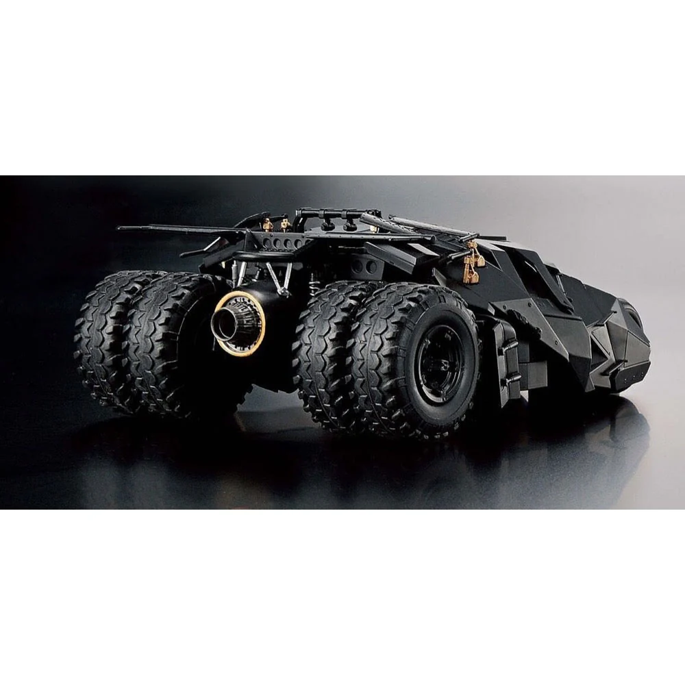 Bandai 5062184 1/35 Scale Model Kit Batmobile Batman Begins Version - Image 6