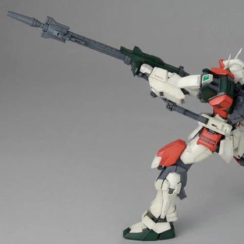 Bandai 5062906 MG 1/100 Buster Gundam - Image 7
