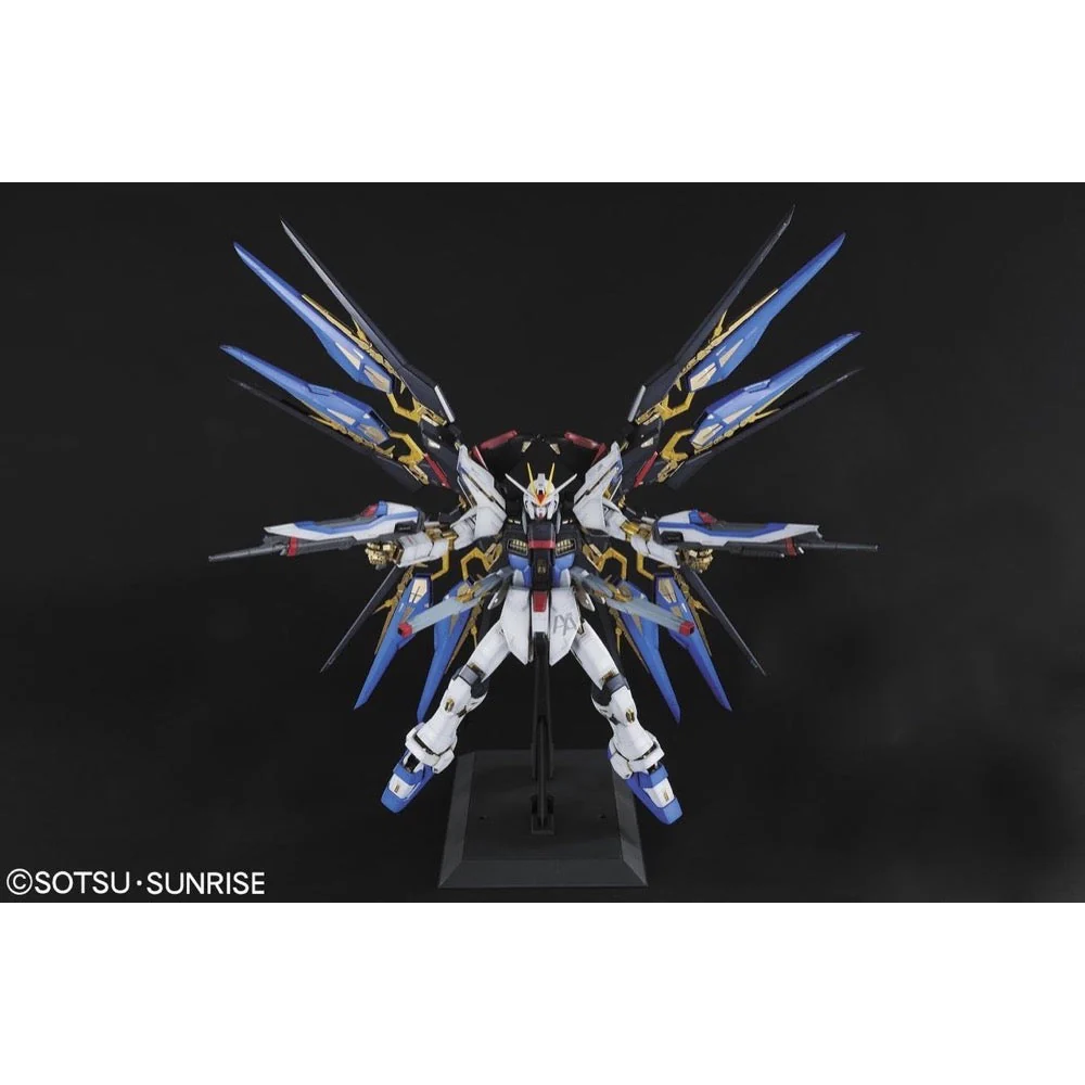 Bandai 5063056 PG 1/60 Strike Freedom Gundam Seed - Image 4